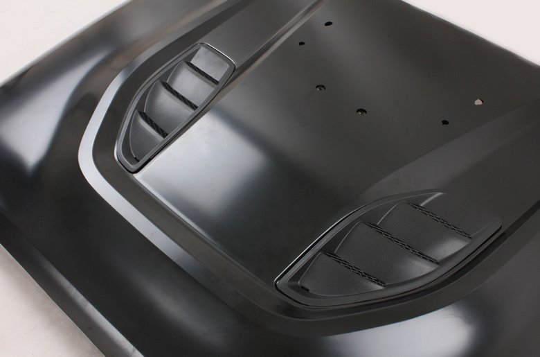 Heat extraction vent detail on JK hood